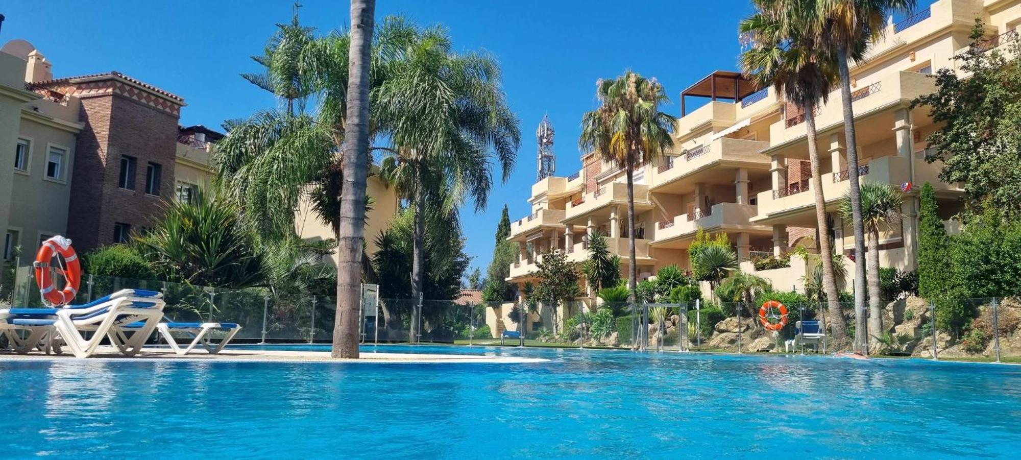 Toscana Hills Con Piscina En Esteponamarbella Екстер'єр фото